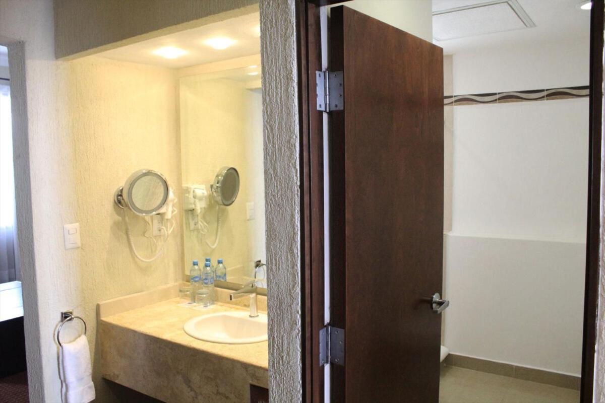 Hotel Hacienda La Venta San Juan del Rio Bagian luar foto
